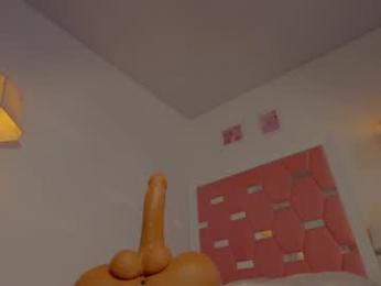 nicolle_mitchelle — Chaturbate recorded stream screenshot (01 Nov 2025)