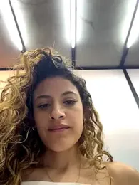 alana15 — Stripchat recorded stream image, 01.11.2025 21:40