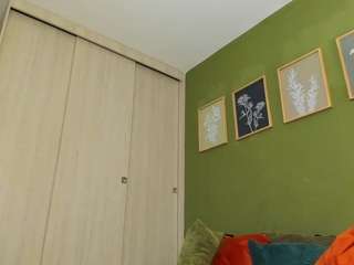 karlyee — Camsoda recorded stream image, 03.11.2025 09:40
