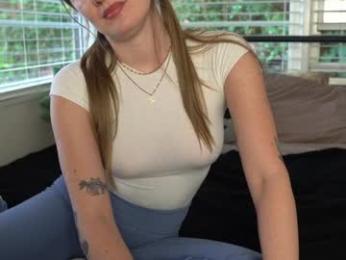 emma_ruby — Chaturbate recorded stream image, 04.11.2025 17:30