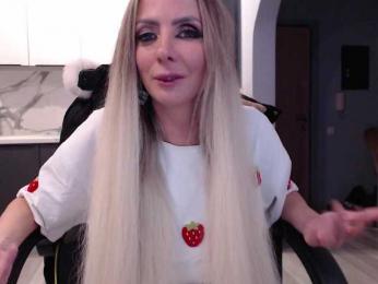 blondalina — Bongacams recorded stream image, 04.11.2025 18:30