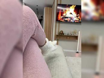 _UkRaiNo4Ka_ — Bongacams recorded stream image, 04.11.2025 17:40