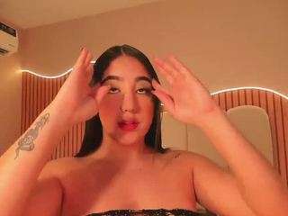 sofiisweet — Camsoda recorded stream screenshot (04 Nov 2025)