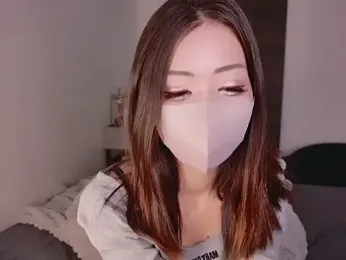 miRei- — Stripchat recorded stream image, 06.11.2025 10:50