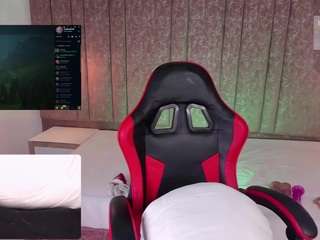 lilapop4 — Camsoda recorded stream image, 06.11.2025 13:40