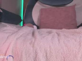 soficb — Chaturbate recorded stream screenshot (07 Nov 2025)