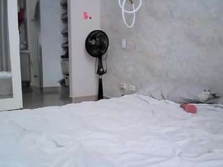 elianabortt — Camsoda recorded stream image, 07.11.2025 16:40