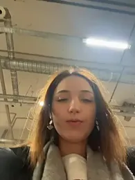 DollyTall — Stripchat recorded stream screenshot (08 Nov 2025)