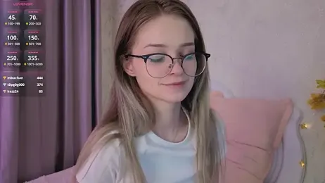 vialeta_baby — Stripchat recorded stream image, 08.11.2025 22:10