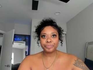 siennadivyne — Camsoda recorded stream screenshot (09 Nov 2025)