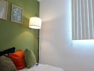 karlyee — Camsoda recorded stream image, 09.11.2025 14:50