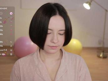 MissEssie — Bongacams recorded stream screenshot (09 Nov 2025)