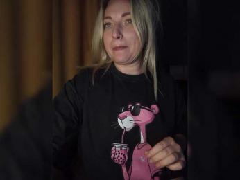 Tanysha-1 — Bongacams recorded stream image, 10.11.2025 04:40