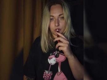 Tanysha-1 — Bongacams recorded stream image, 10.11.2025 04:40