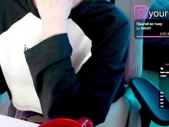 VikkiExtraCheese — Bongacams recorded stream image, 10.11.2025 06:20
