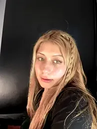 _Danna — Stripchat recorded stream image, 10.11.2025 13:40