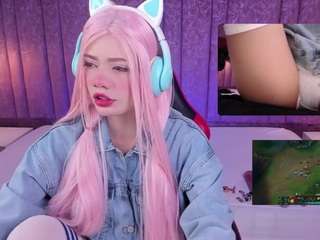 lilapop4 — Camsoda recorded stream image, 10.11.2025 13:50