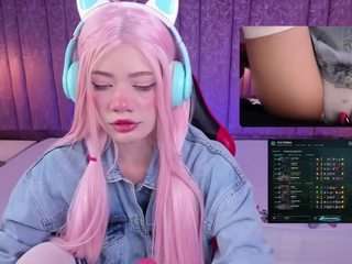 lilapop4 — Camsoda recorded stream image, 10.11.2025 13:50