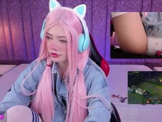 lilapop4 — Camsoda recorded stream image, 10.11.2025 13:50