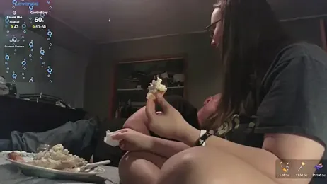 TurtleLady420 — Stripchat recorded stream screenshot (11 Nov 2025)