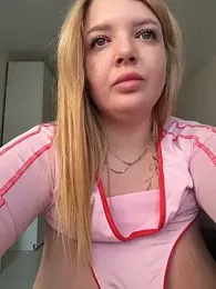 OdriOlsens — Stripchat recorded stream image, 12.11.2025 10:30