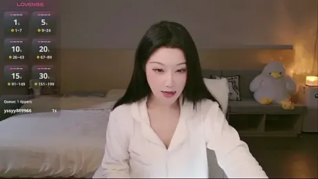 Lucky-baby — Stripchat recorded stream image, 12.11.2025 13:10