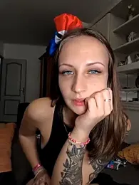 emma4xxx — Stripchat recorded stream image, 13.11.2025 21:00