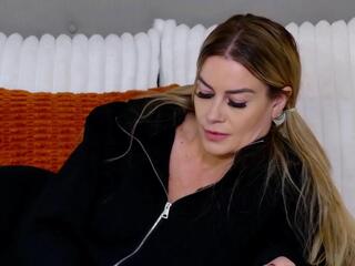 Kay Devon — Flirt4free recorded stream image, 14.11.2025 00:30