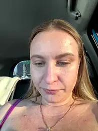 RuslanaXX — Stripchat recorded stream screenshot (14 Nov 2025)