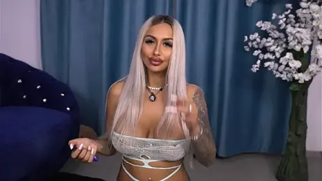 GoldenAmber — Stripchat recorded stream screenshot (14 Nov 2025)