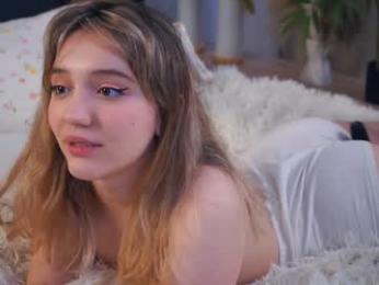 pinkncrazy — Chaturbate recorded stream screenshot (24 Feb 2025)