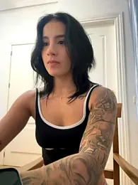Ale_Lewis — Stripchat recorded stream image, 15.11.2025 18:10