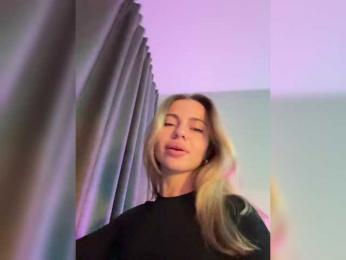 Nataliecroys — Bongacams recorded stream image, 15.11.2025 22:40