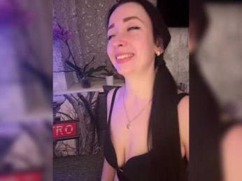 _dashulka_ — Bongacams recorded stream screenshot (16 Nov 2025)