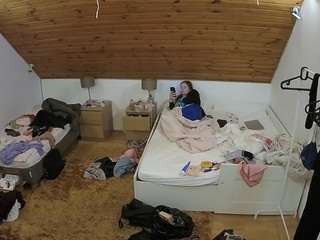 voyeurcam-julmodels-whitebed-2 — Camsoda recorded stream screenshot (10 Nov 2025)