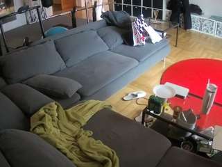 voyeurcam-julmodels-living-3 — Camsoda recorded stream image, 09.11.2025 16:20