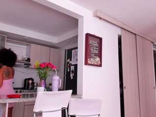 karlyee — Camsoda recorded stream image, 16.11.2025 16:10