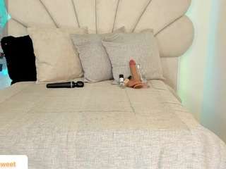 daniela-tovar — Camsoda recorded stream screenshot (17 Nov 2025)