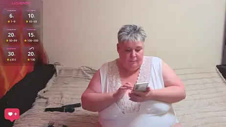 Klio5678 — Stripchat recorded stream screenshot (17 Nov 2025)