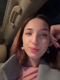 DollyTall — Stripchat recorded stream screenshot (19 Nov 2025)