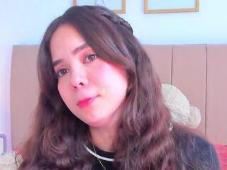 Bella Fontana — Flirt4free recorded stream screenshot (19 Nov 2025)