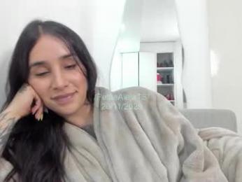 petitealejats — Chaturbate recorded stream screenshot (20 Nov 2025)