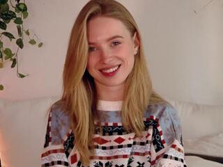 Emma Wilde — Flirt4free recorded stream image, 21.11.2025 08:50