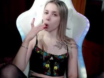 ho1yh01e — Chaturbate recorded stream image, 21.11.2025 18:20