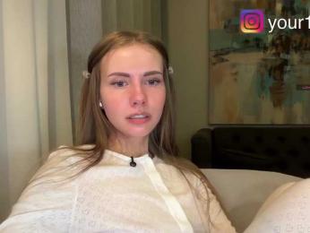 VikkiExtraCheese — Bongacams recorded stream image, 21.11.2025 18:40