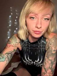 haileyhope_ — Stripchat recorded stream screenshot (22 Nov 2025)