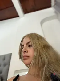 emiss_ — Stripchat recorded stream image, 22.11.2025 19:50