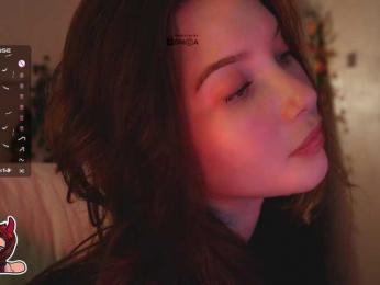 _Q_ — Bongacams recorded stream image, 23.11.2025 19:40