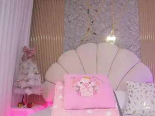 mssburbuja — Camsoda recorded stream image, 25.11.2025 03:00