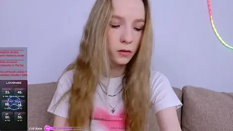 b4by_Emilia — Stripchat recorded stream screenshot (25 Nov 2025)